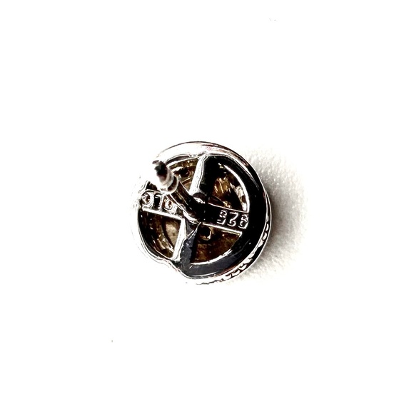 925 Silver Stud Earrings, Great Preowned Condition - Picture 7 of 9